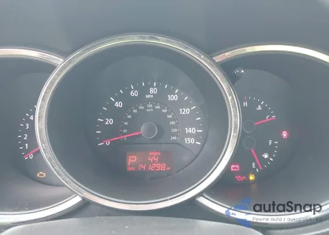 2013 Kia Sorento Lx z USA, uszkodzony, nr VIN 5XYKTCA62DG415096